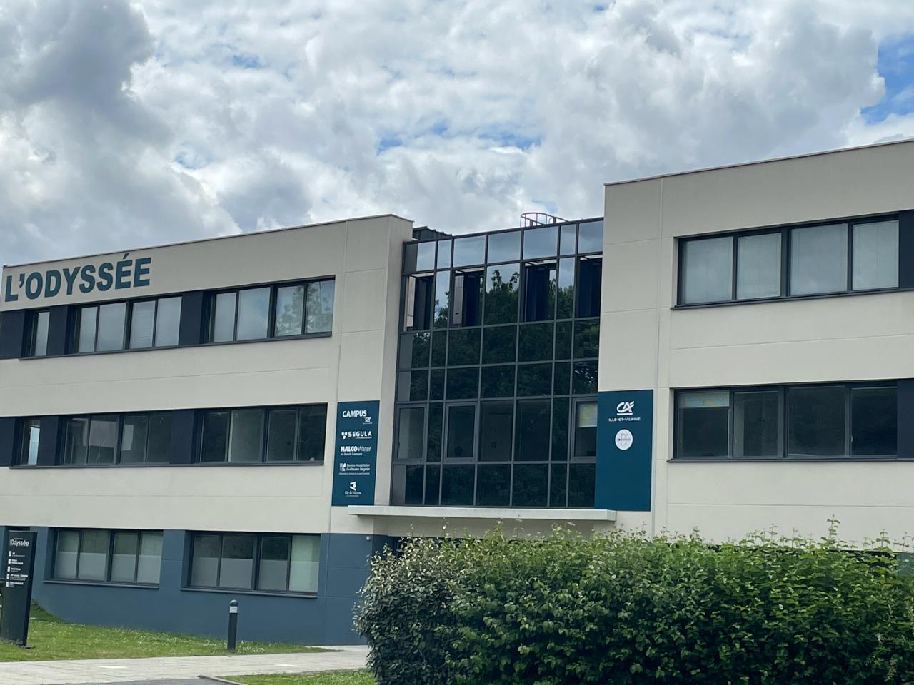 Location coworking Bruz Ille-et-Vilaine OLBUR2424659 3