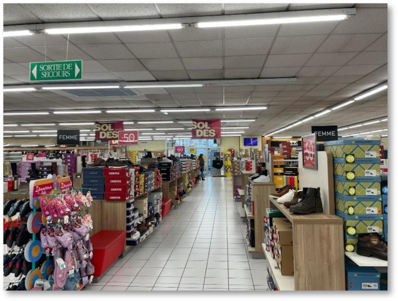 Location commerce Coignières Yvelines OLCOM2639164 1