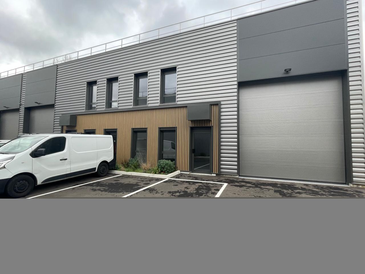 Vente local d'activité Vénissieux Rhône OVACT2428313