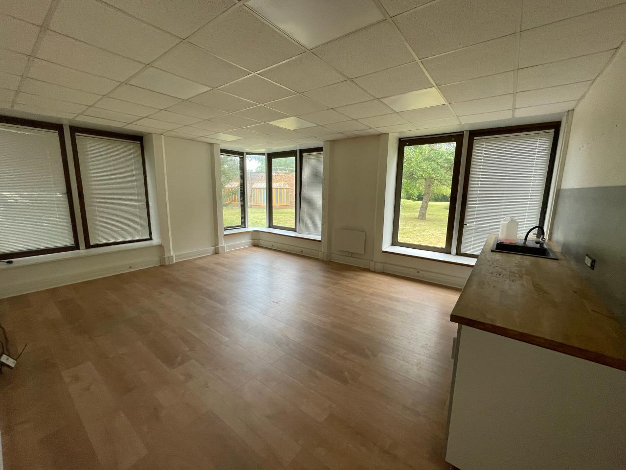 Location bureau Croissy-Beaubourg Seine-et-Marne OLBUR2105222 1