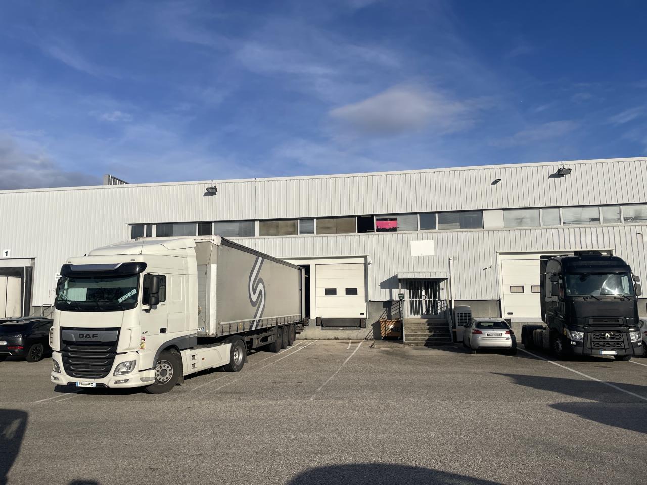 Vente local d'activité Saint-Quentin-Fallavier Isère OVACT2638428