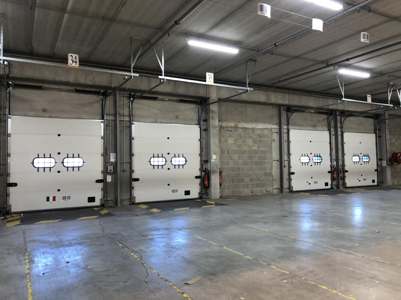 Location entrepôt classe a Le Plessis-Belleville Oise OLLOG2533747 4