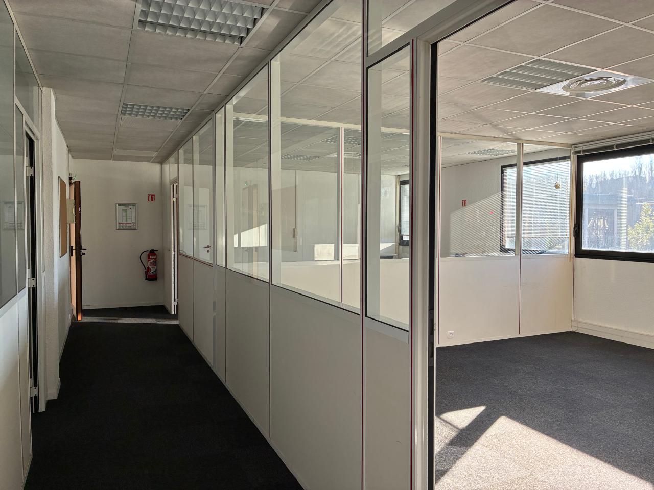 Location bureau Meyreuil Bouches-du-Rhône OLBUR2528805 1