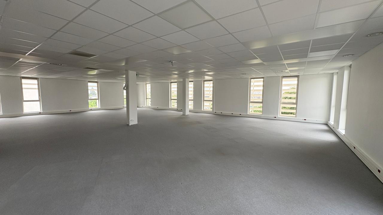 Location bureau Tours Indre-et-Loire OLBUR2427808 4