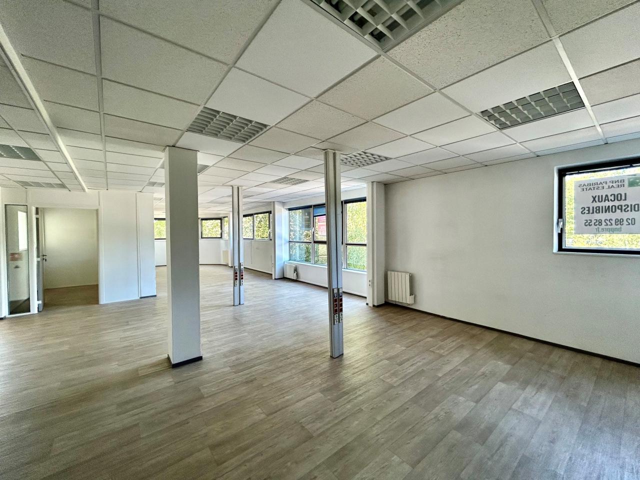 Location bureau Cesson-Sévigné Ille-et-Vilaine OLBUR2206988 2