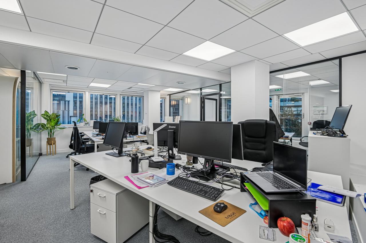 Location bureau Paris OLBUR2537754 1