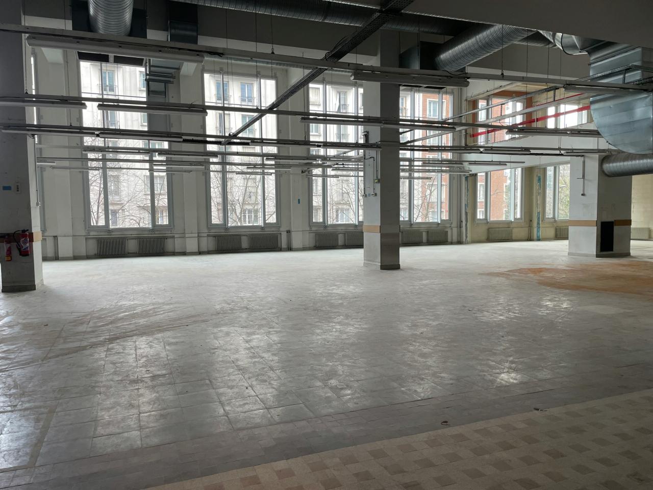 Location local d'activité Paris OLACT2423914 1