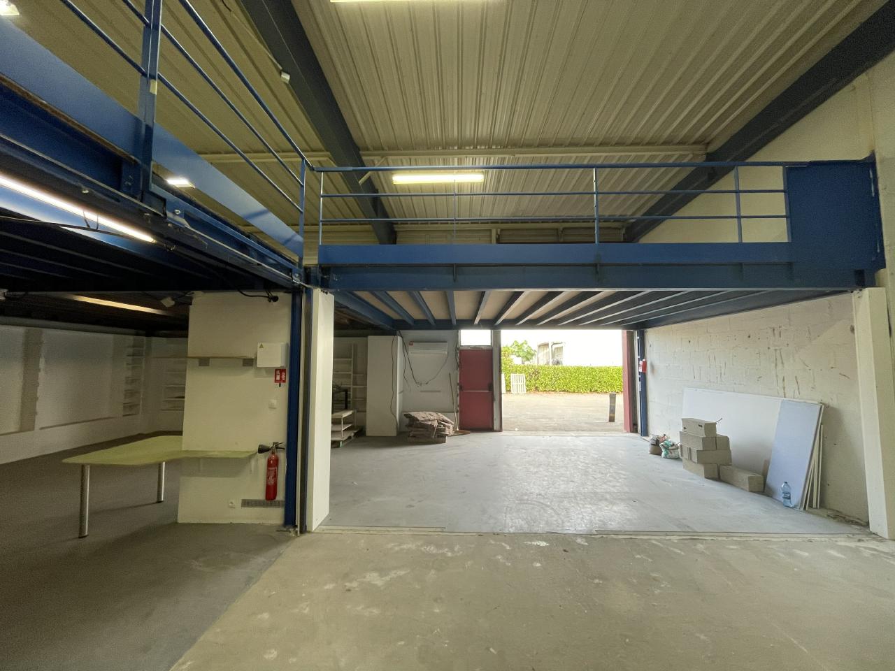 Location local d'activité Magny-les-Hameaux Yvelines OLACT2315490 2