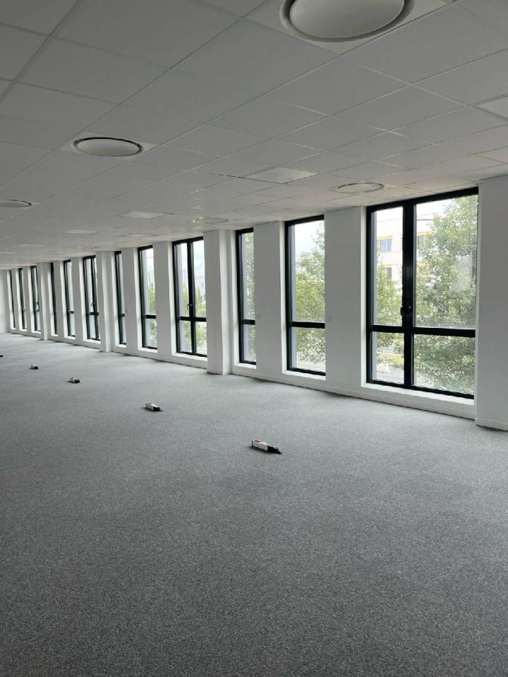 Location bureau Vaulx-en-Velin Rhône OLBUR2110009 1