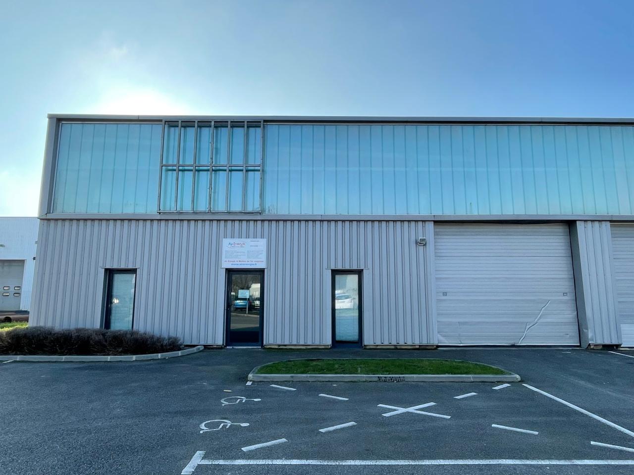 Location local d'activité Bouaye Loire-Atlantique OLACT2428224 1