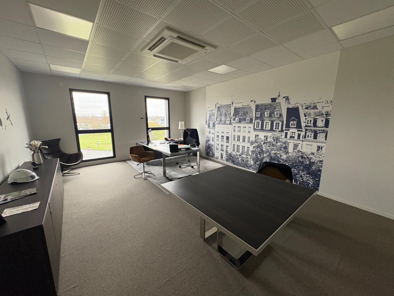 Location bureau Chargé Indre-et-Loire OLBUR2537383 2