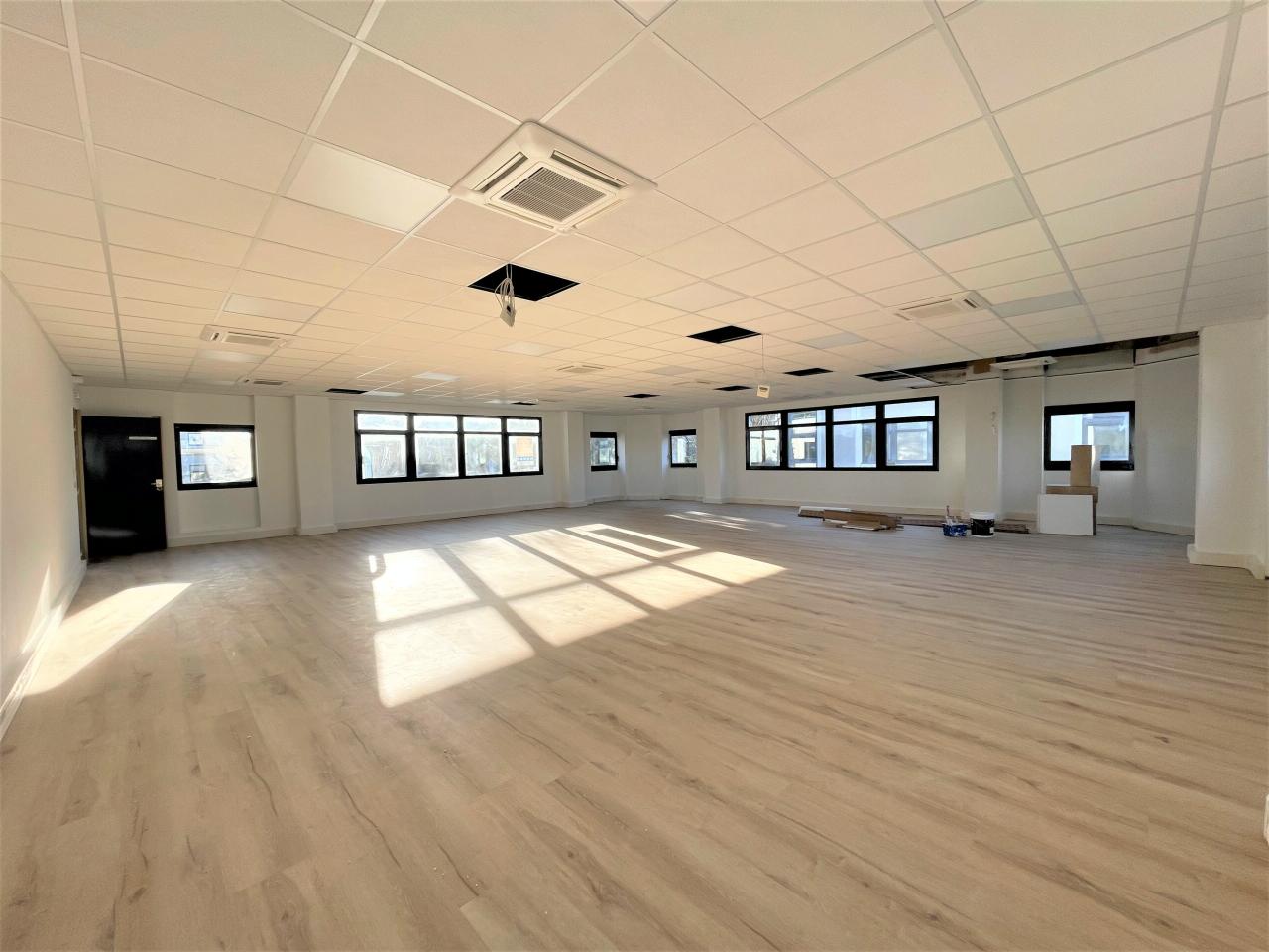 Location bureau Aix-en-Provence Bouches-du-Rhône OLBUR2115080 4