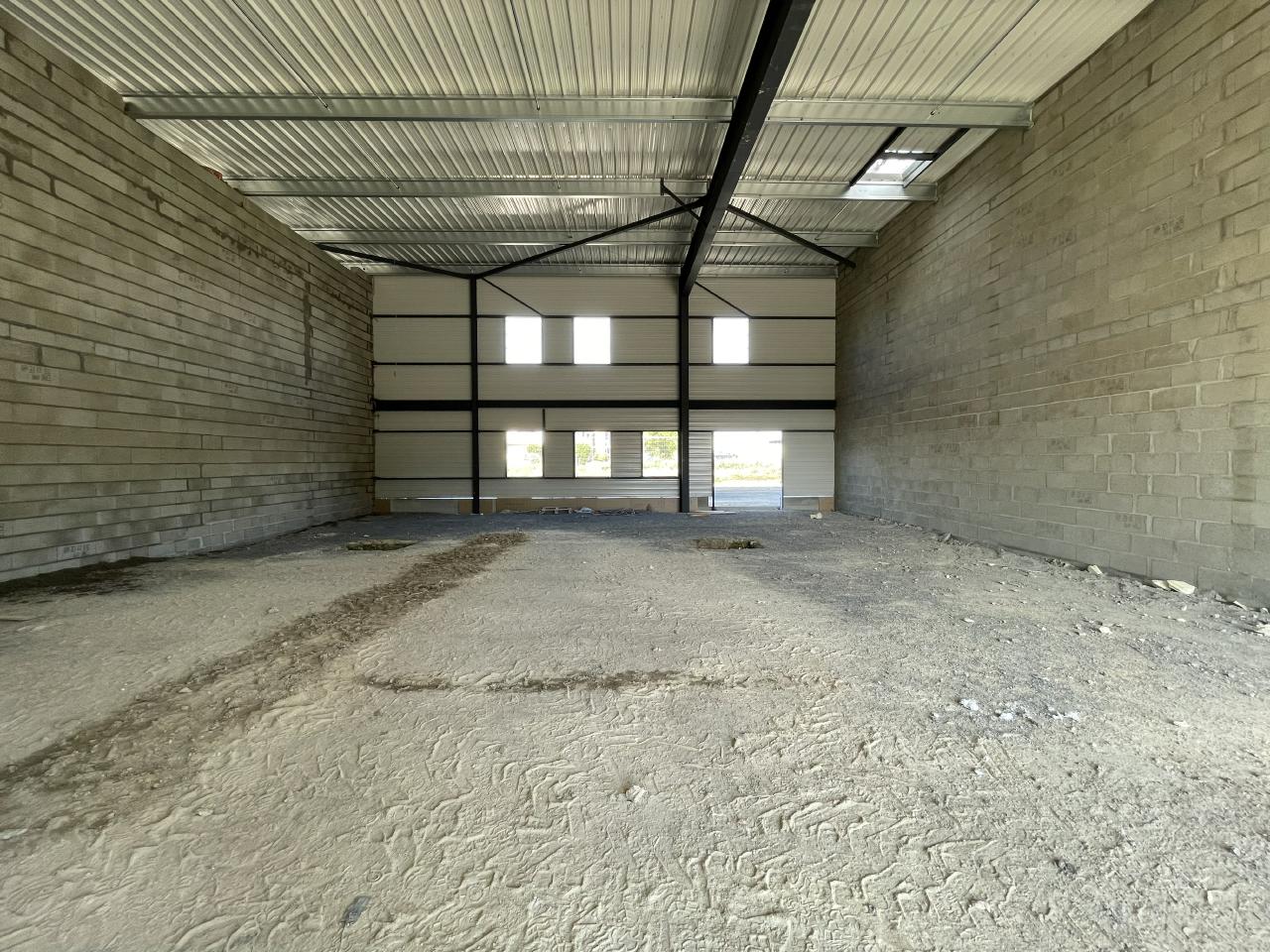 Vente local d'activité Chambray-lès-Tours Indre-et-Loire OVACT2204428 2