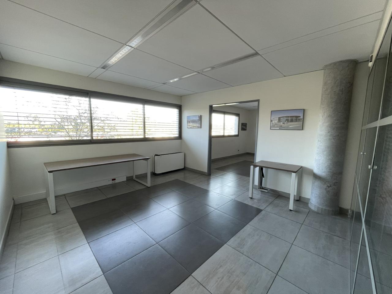 Location bureau Fréjus Var OLBUR2318196 2