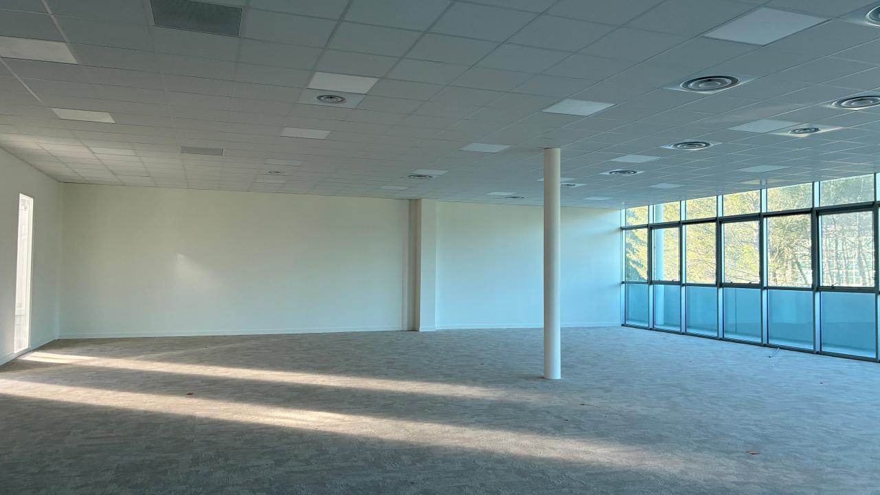 Location bureau Aix-en-Provence Bouches-du-Rhône OLBUR2309067 1