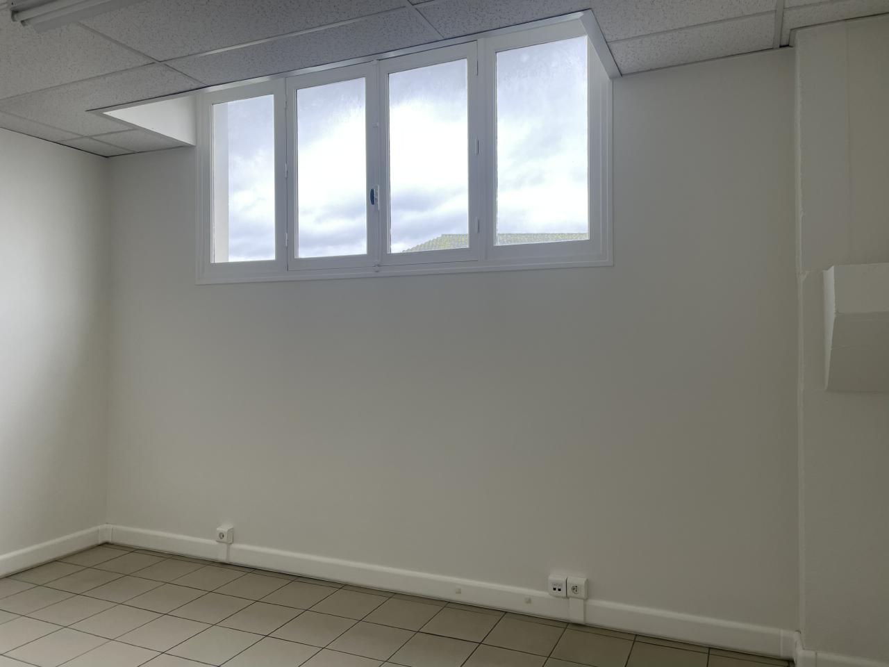 Location bureau Fleury-les-Aubrais Loiret OLBUR2420107 2