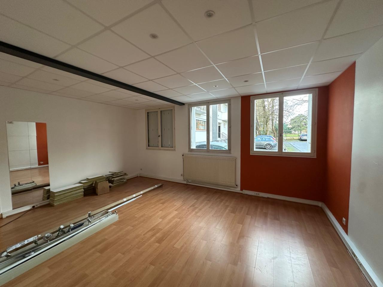 Location bureau Saint-Cyr-sur-Loire Indre-et-Loire OLBUR2528845 3