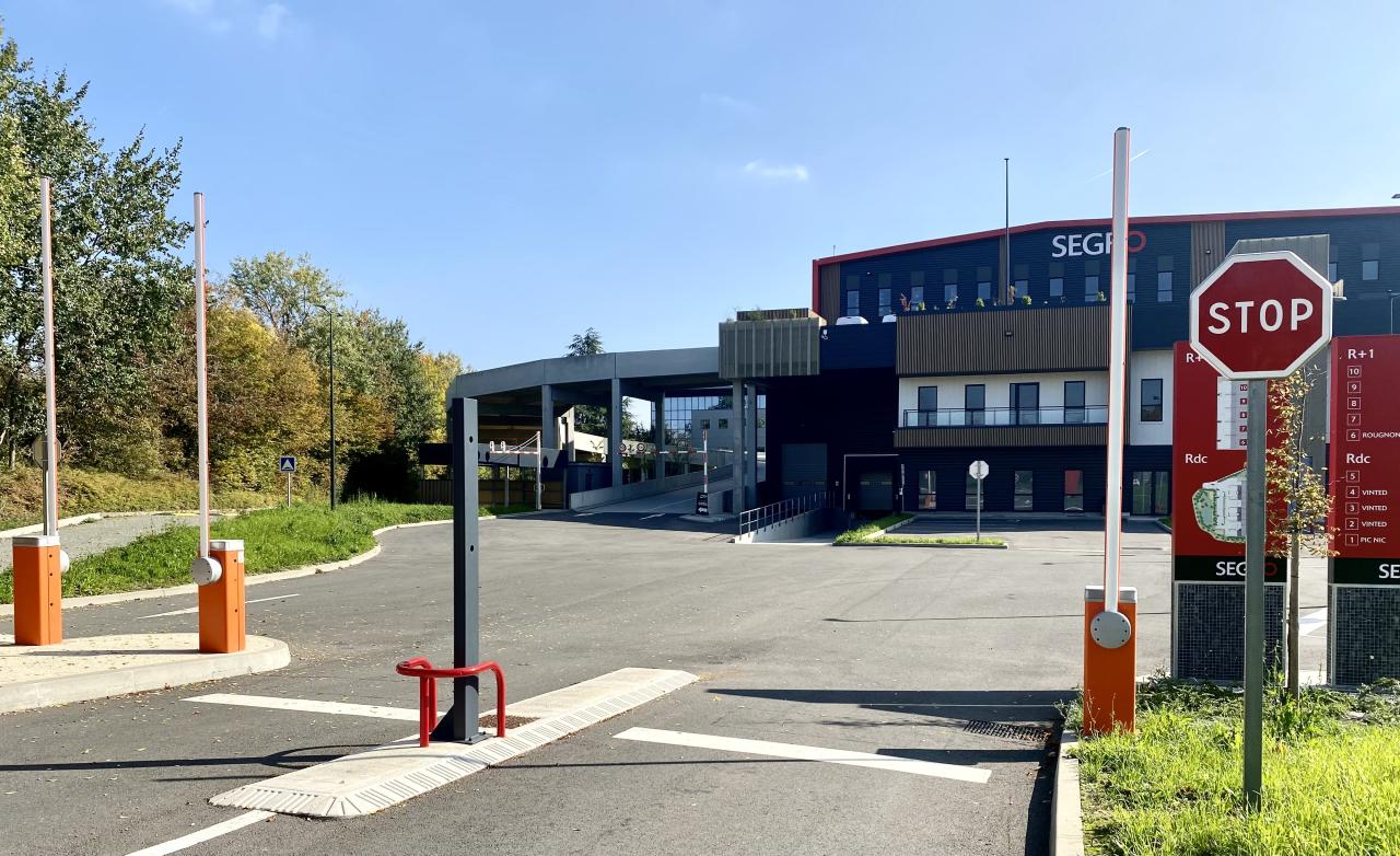 Location local d'activité Élancourt Yvelines OLACT2531311 3