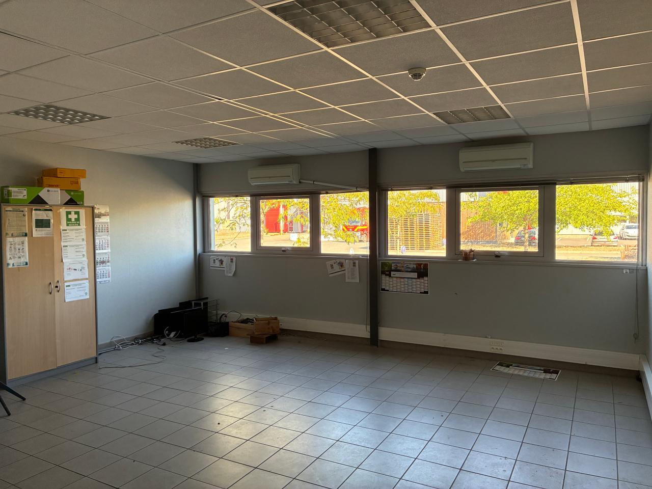 Location entrepôt classe c Blanquefort Gironde OLLOG2645777 1