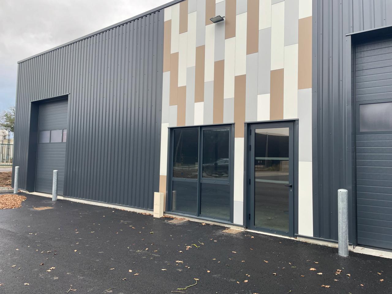 Vente local d'activité Pleumeleuc Ille-et-Vilaine OVACT2113514 1