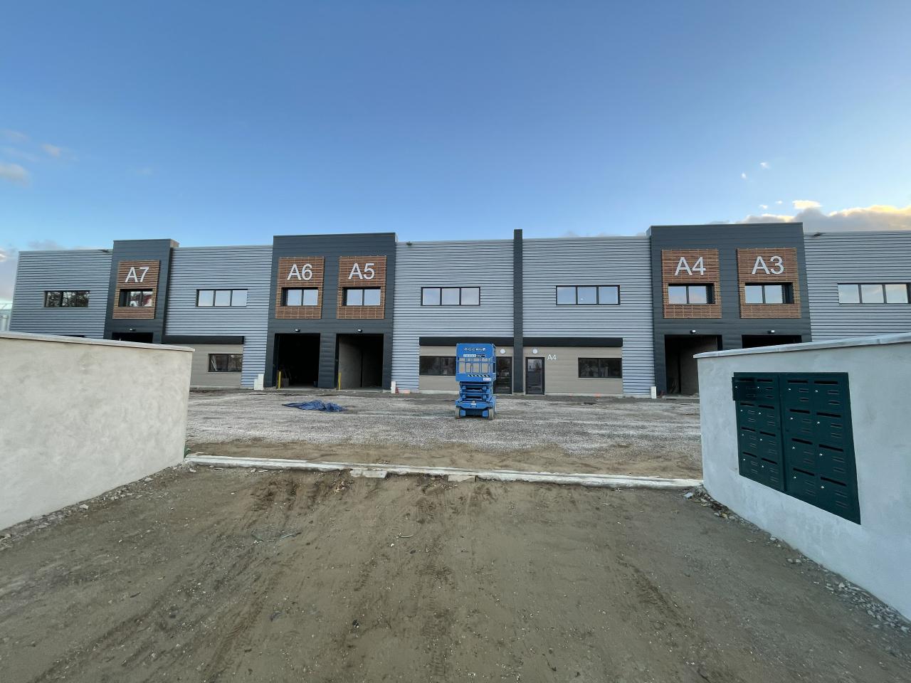 Location local d'activité Bussy-Saint-Georges Seine-et-Marne OLACT2200670 1