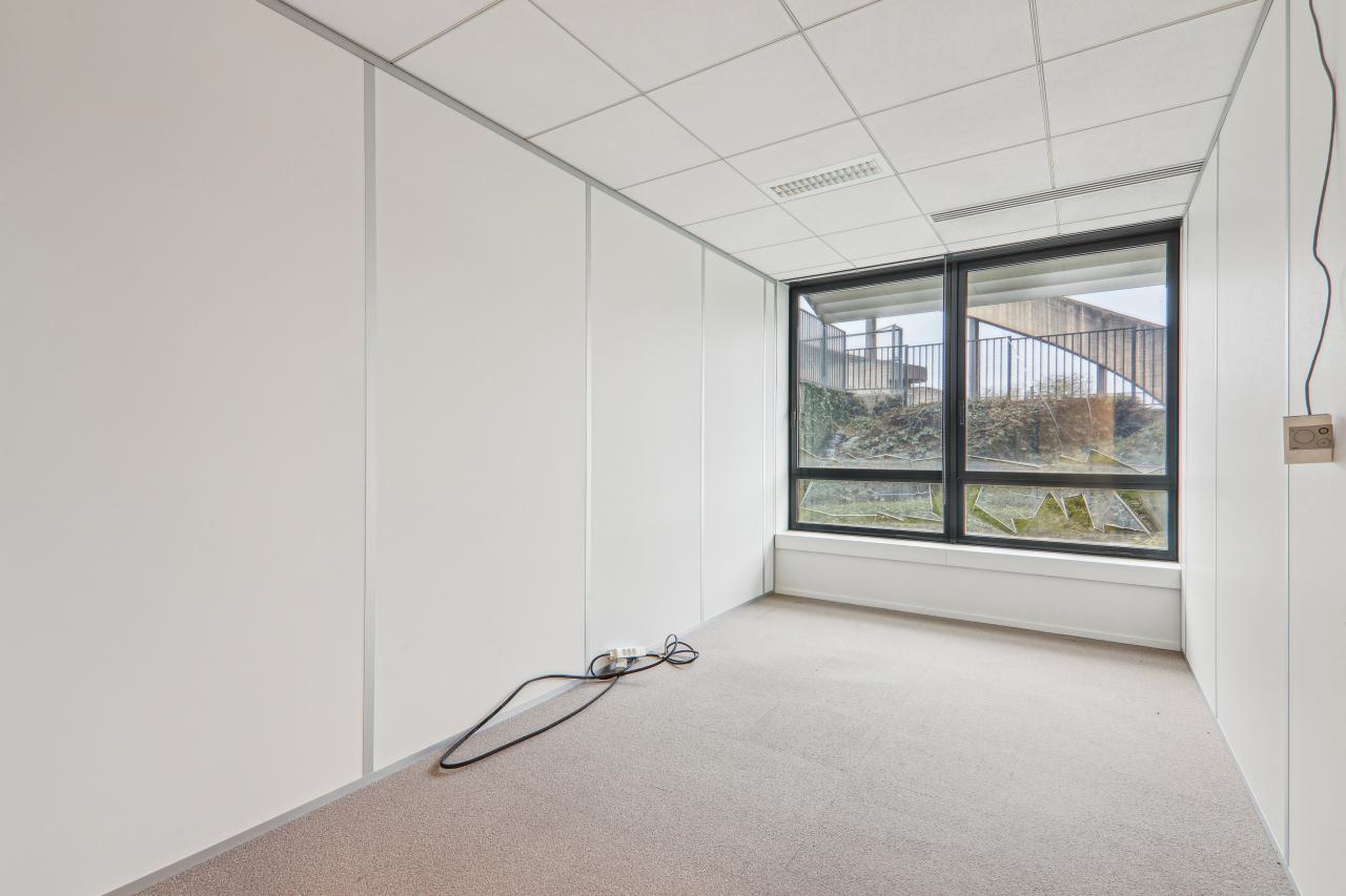 Location bureau Le Bourget Seine-Saint-Denis OLBUR2420090 2