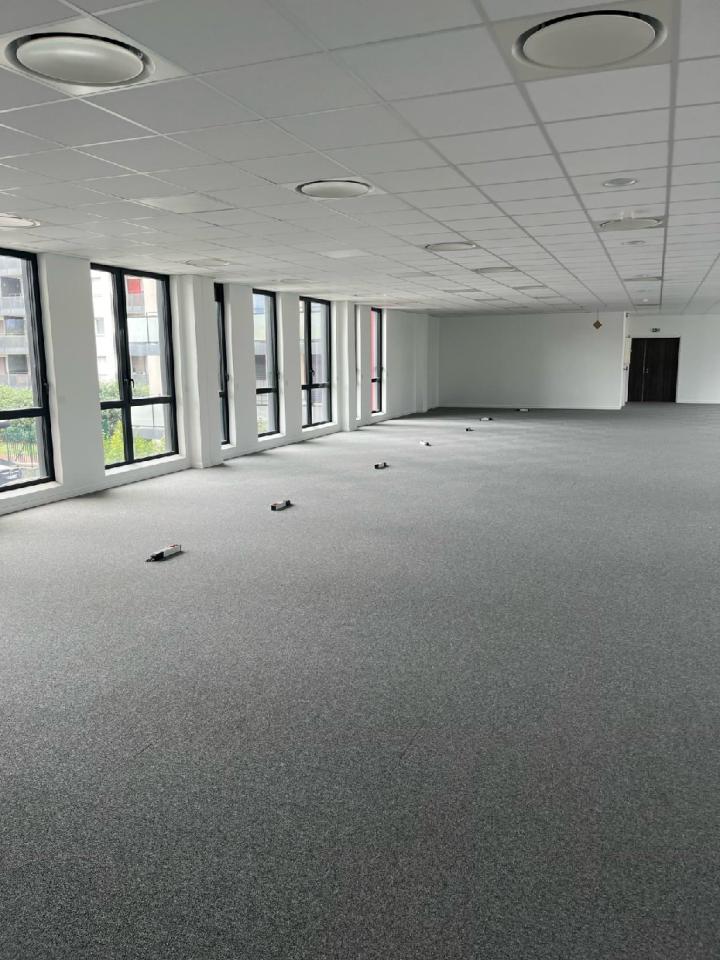 Location bureau Vaulx-en-Velin Rhône OLBUR2110009 2