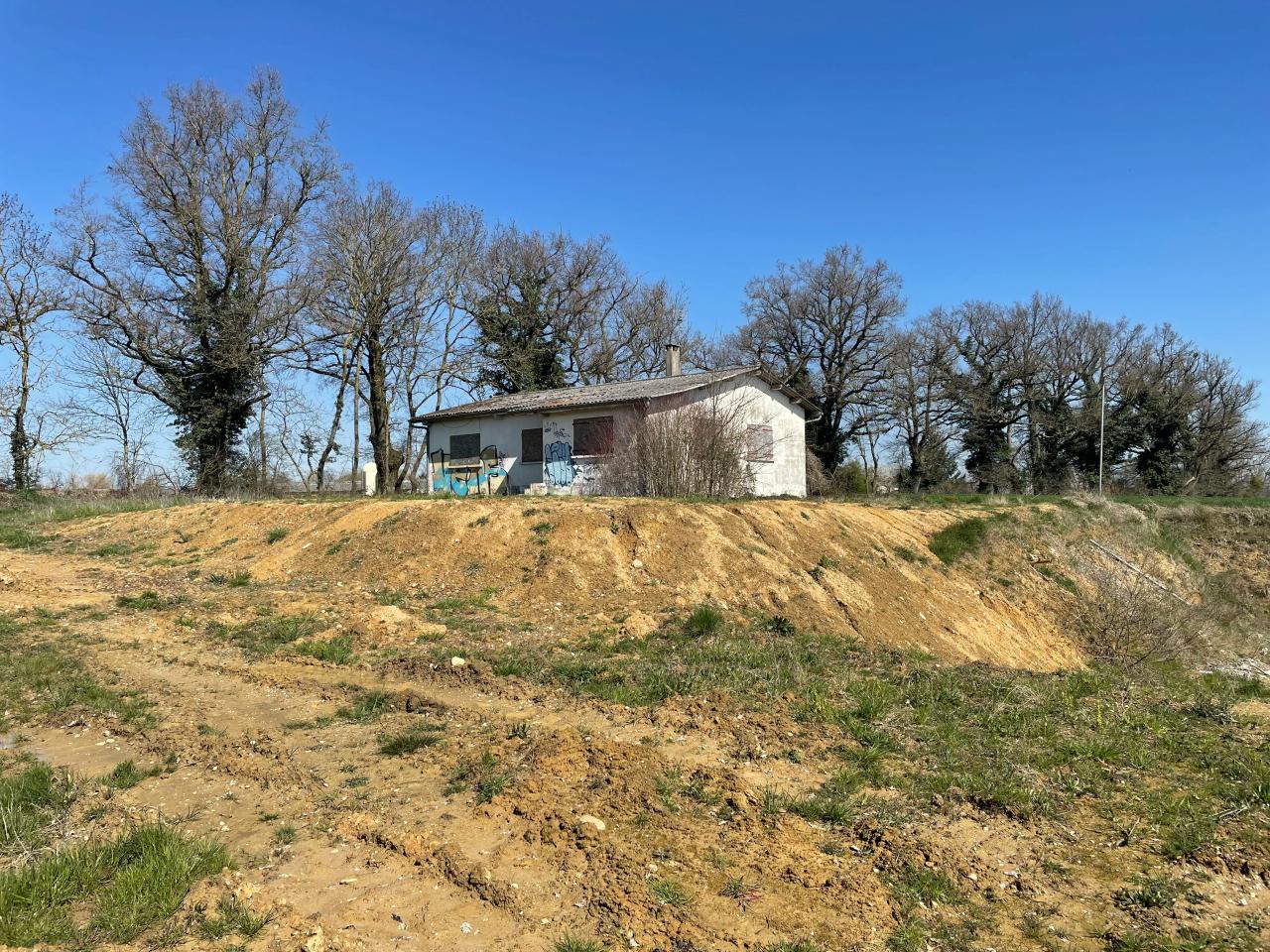 Vente local d'activité Rignieux-le-Franc Ain OVACT2531985 1