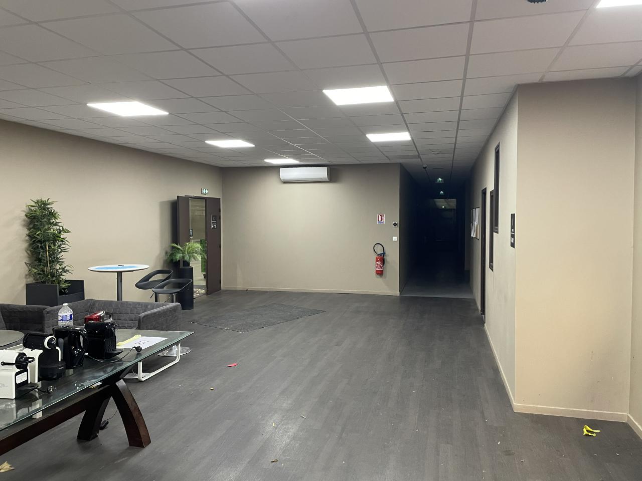 Location entrepôt Saint-Ouen-l'Aumône Val-d'Oise OLLOG2317136 2