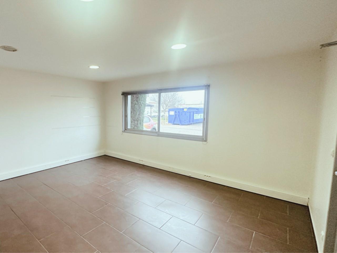 Location local d'activité Mions Rhône OLACT2312065 4