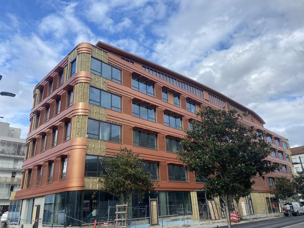 Location commerce Grenoble Isère OLCOM2201091 1