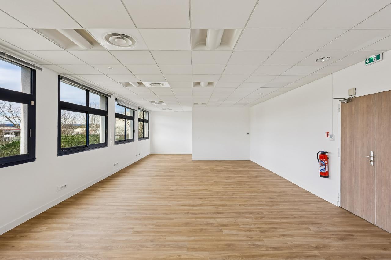 Location bureau Aix-en-Provence Bouches-du-Rhône OLBUR2114919 2