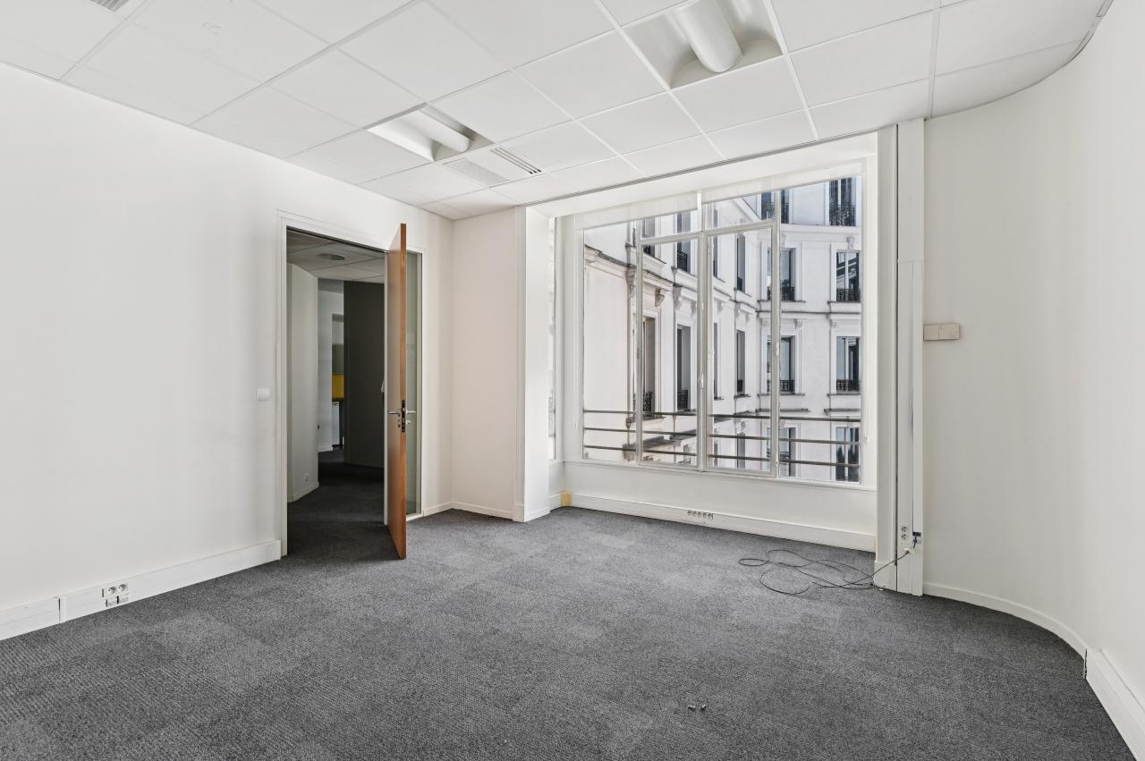 Location bureau Paris OLBUR2308357 2