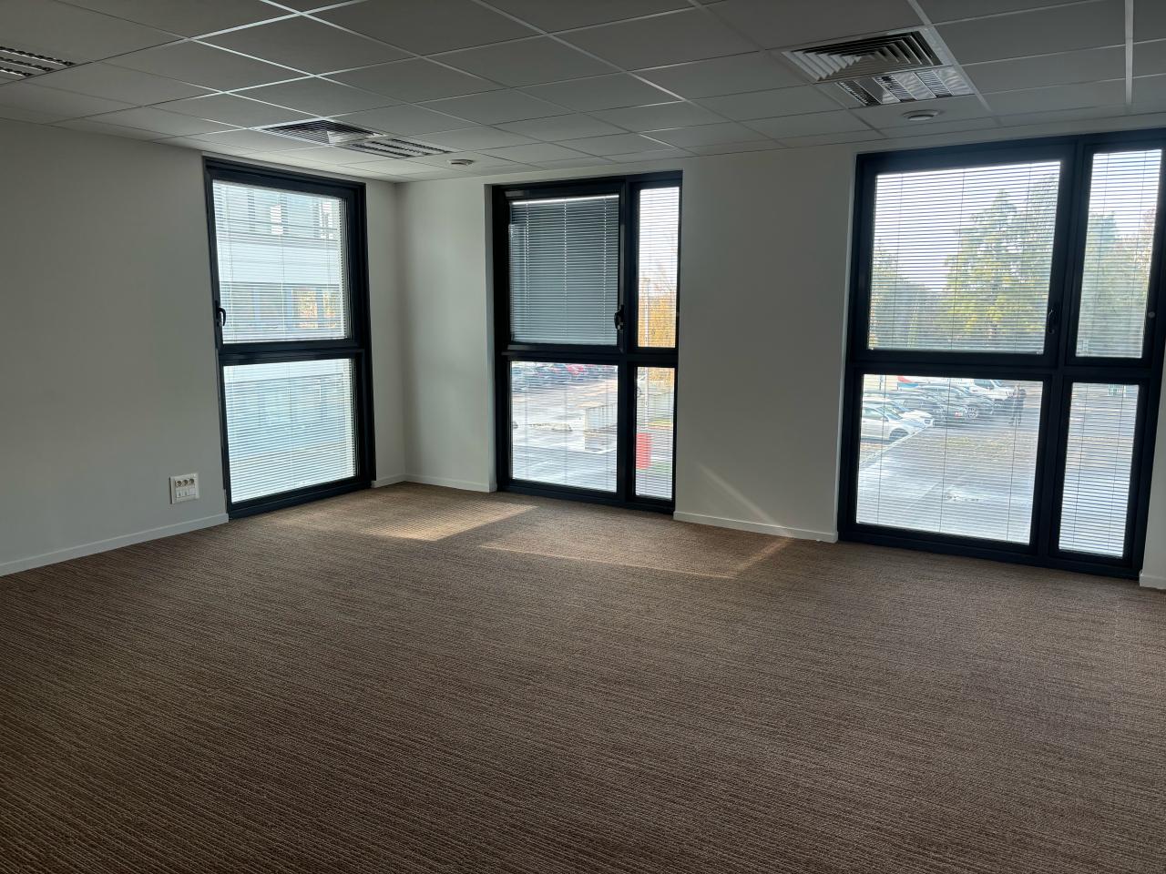 Location bureau Tours Indre-et-Loire OLBUR2424311 3