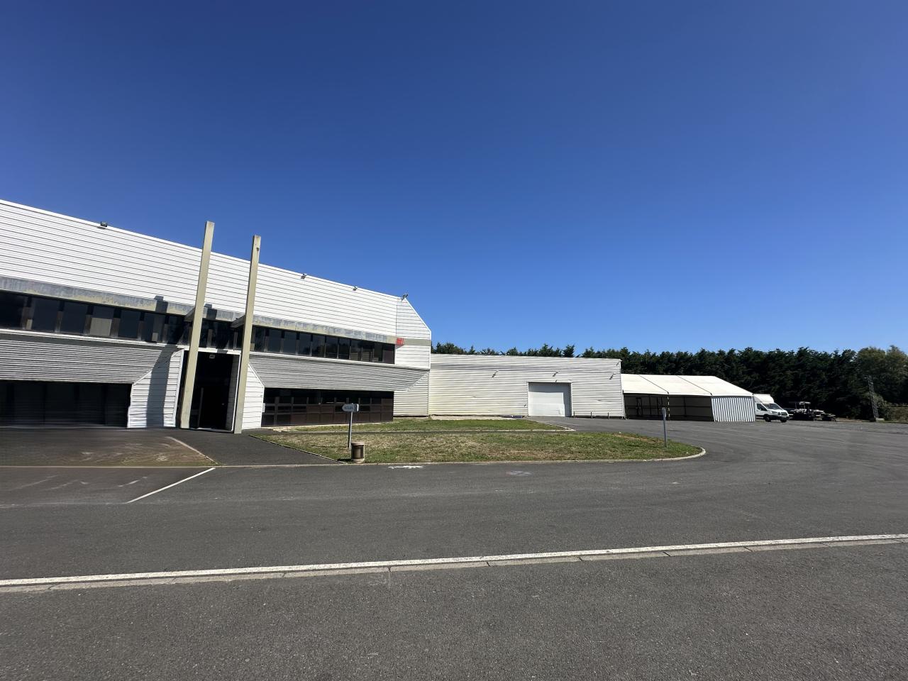 Location local d'activité La Ville aux Dames Indre-et-Loire OLACT2642519 2