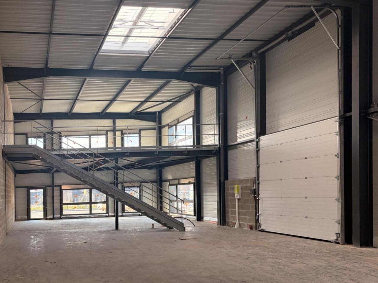 Location local d'activité Décines-Charpieu Rhône OLACT2534437 4