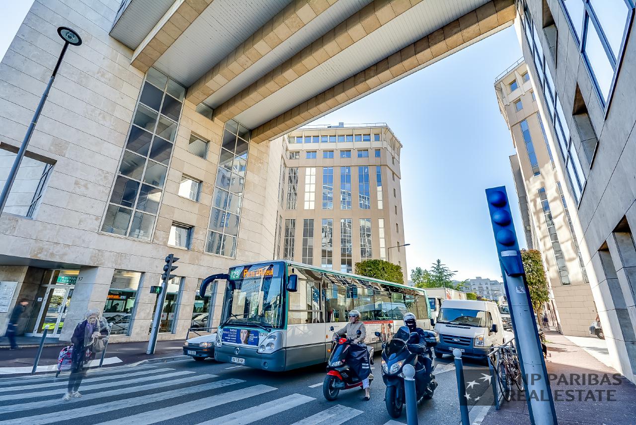 Location bureau Issy-les-Moulineaux Hauts-de-Seine OLBUR2104540 1