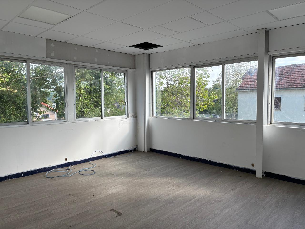 Location local d'activité Saint-Ouen-l'Aumône Val-d'Oise OLACT2641084 2