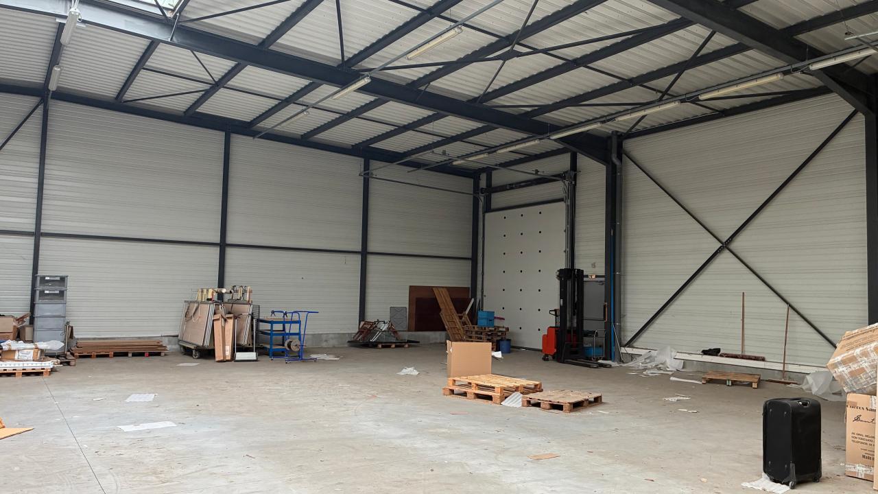 Location local d'activité Magny-les-Hameaux Yvelines OLACT2529029 1