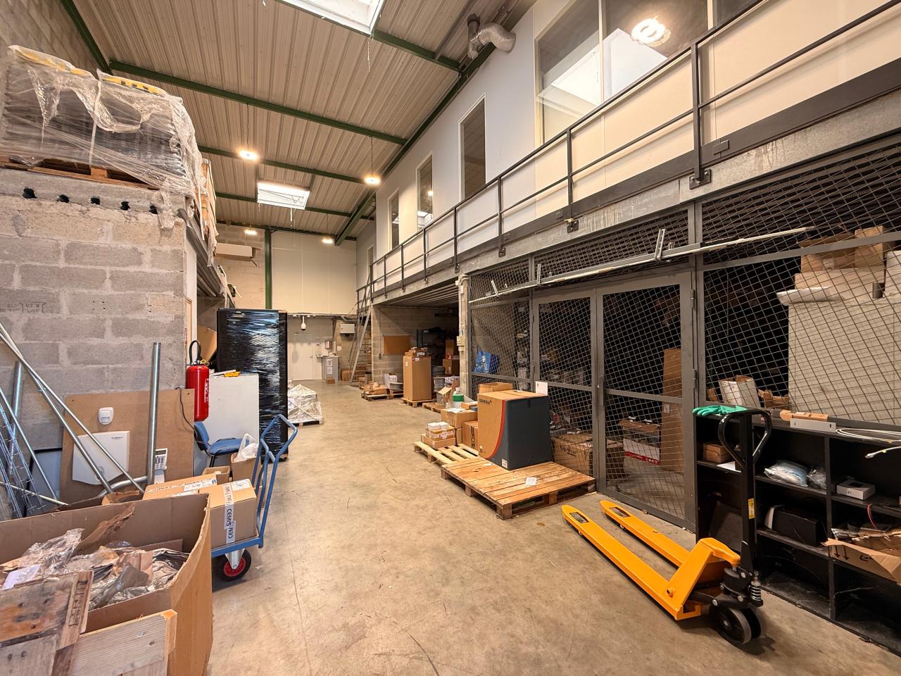 Vente local d'activité Saint Thibault des Vignes Seine-et-Marne OVACT2639870 1