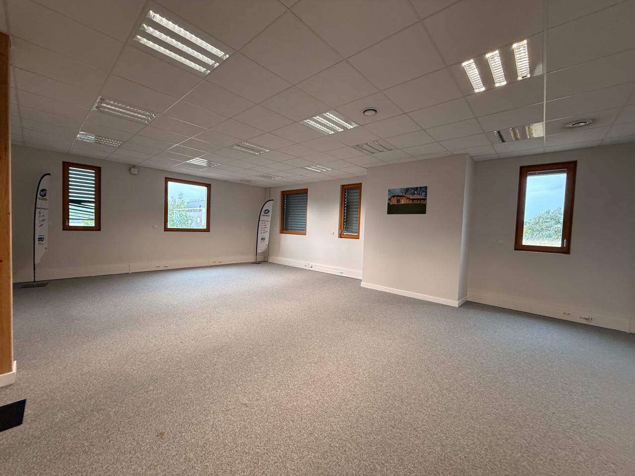 Location bureau Champs-sur-Marne Seine-et-Marne OLBUR2642114 4