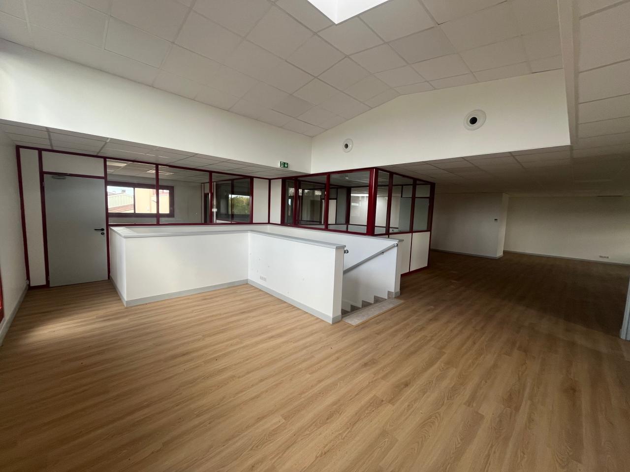 Location local d'activité Chanteloup-en-Brie Seine-et-Marne OLACT2638553 2