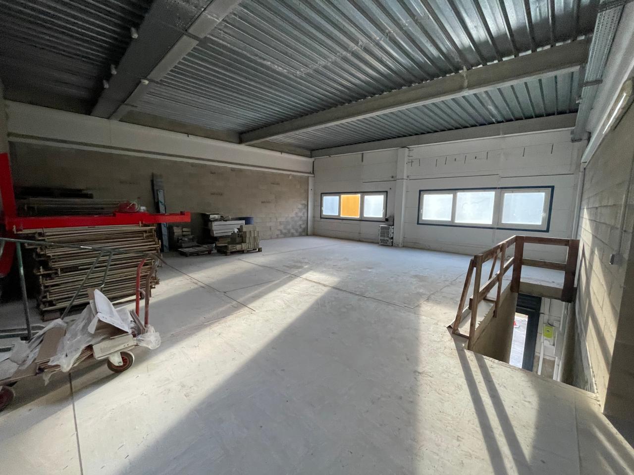 Vente local d'activité Fontenay-Trésigny Seine-et-Marne OVACT2423298 3