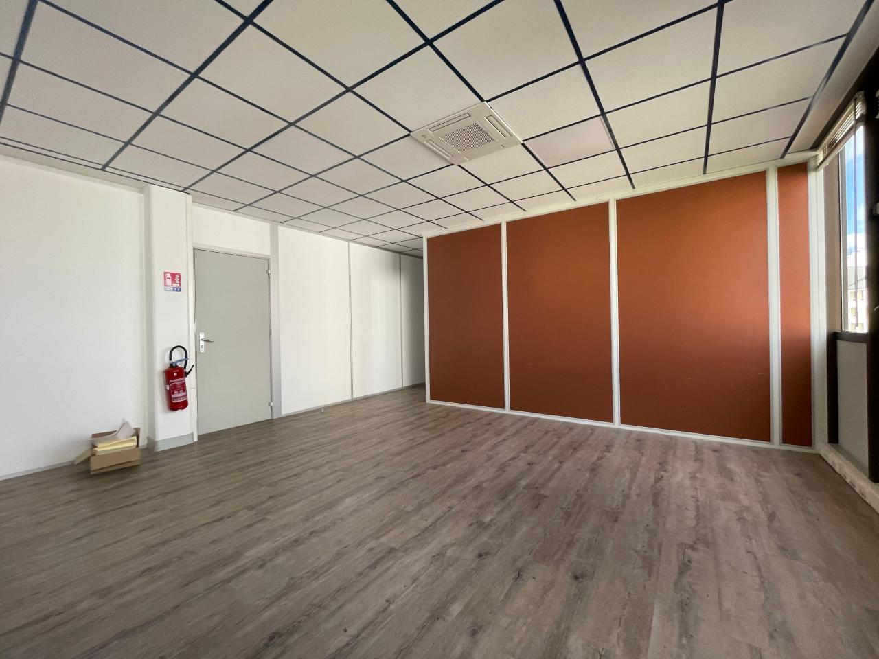 Location bureau Orléans Loiret OLBUR2425659 4