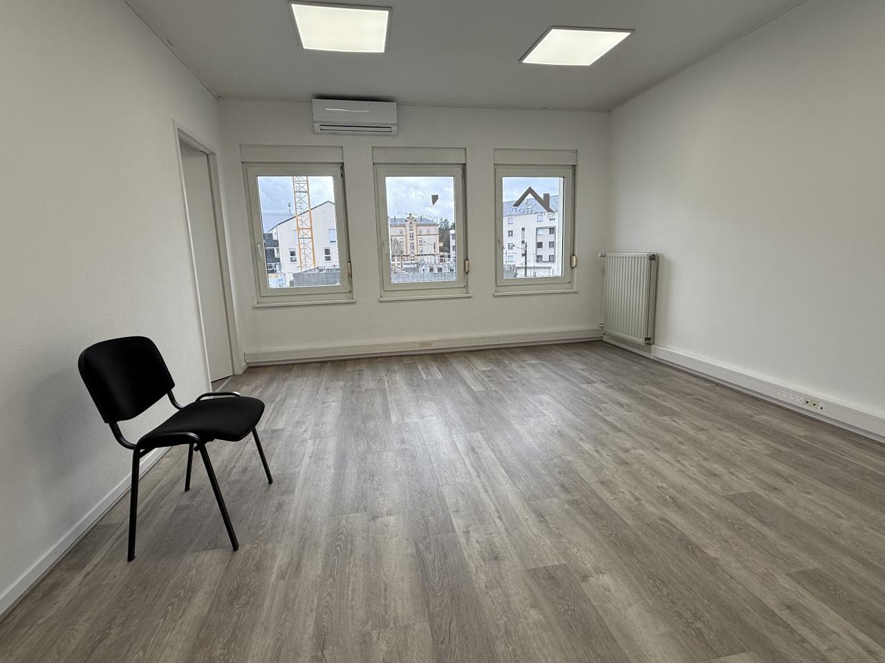 Location bureau Ban-Saint-Martin Moselle OLBUR2639331