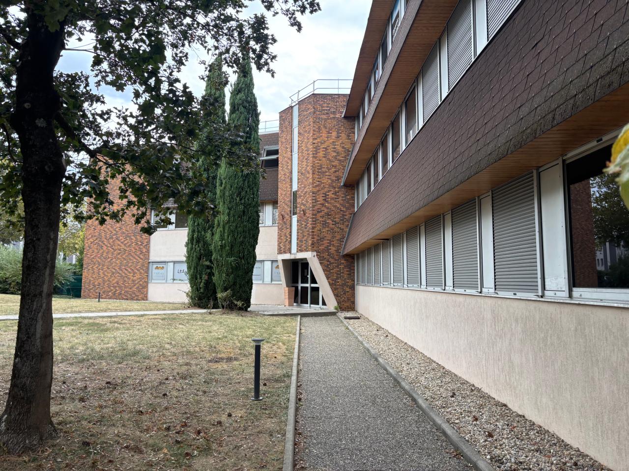Location bureau Bron Rhône OLBUR2109019 1