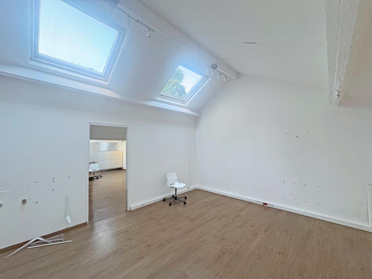 Vente bureau Suresnes Hauts-de-Seine OVBUR2535918 1