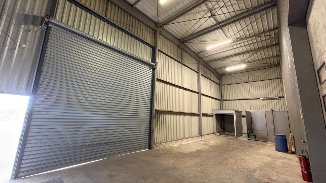 Location local d'activité Saint-Paterne-Racan Indre-et-Loire OLACT2642512 1