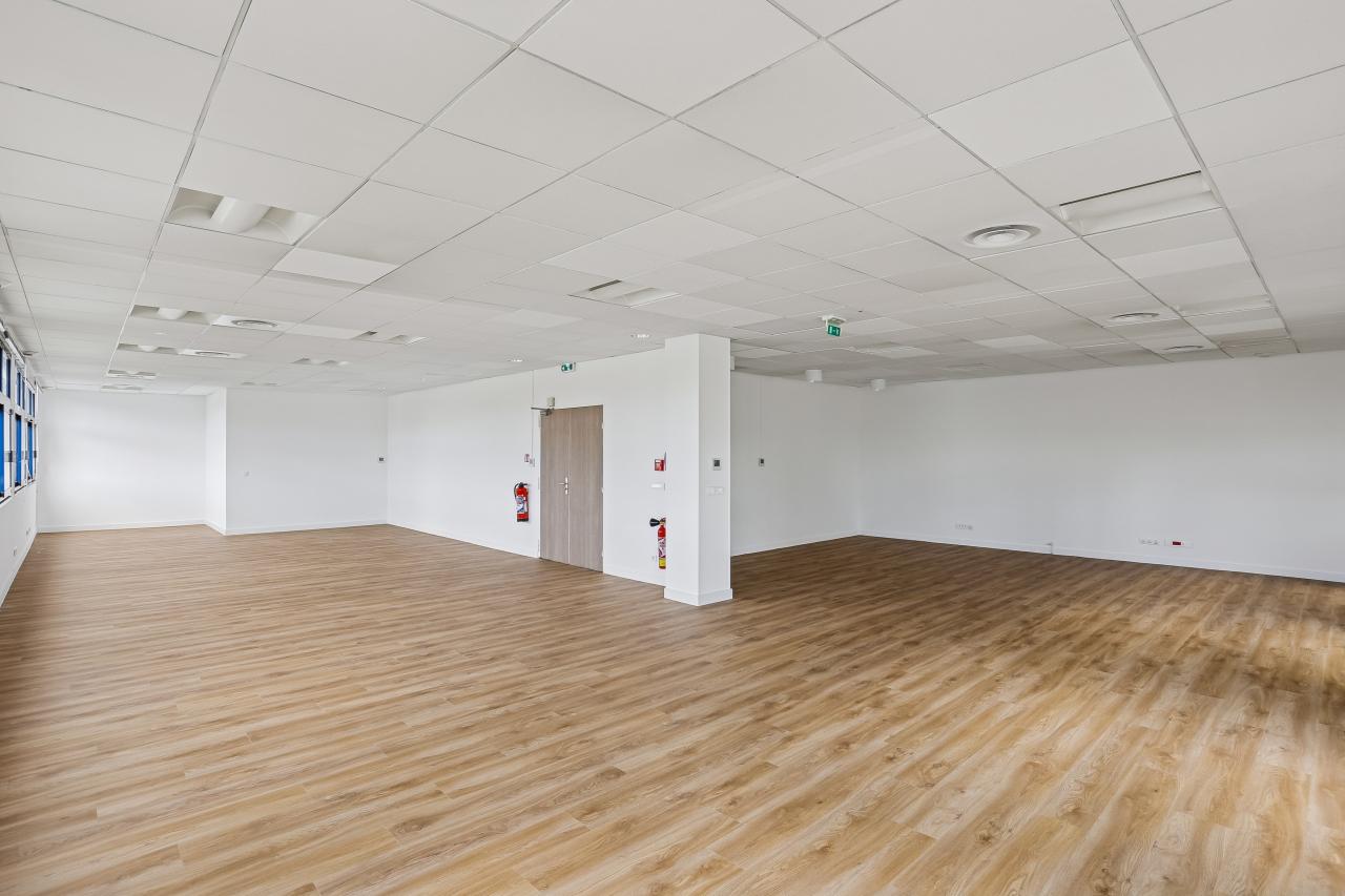 Location bureau Aix-en-Provence Bouches-du-Rhône OLBUR2114919 1