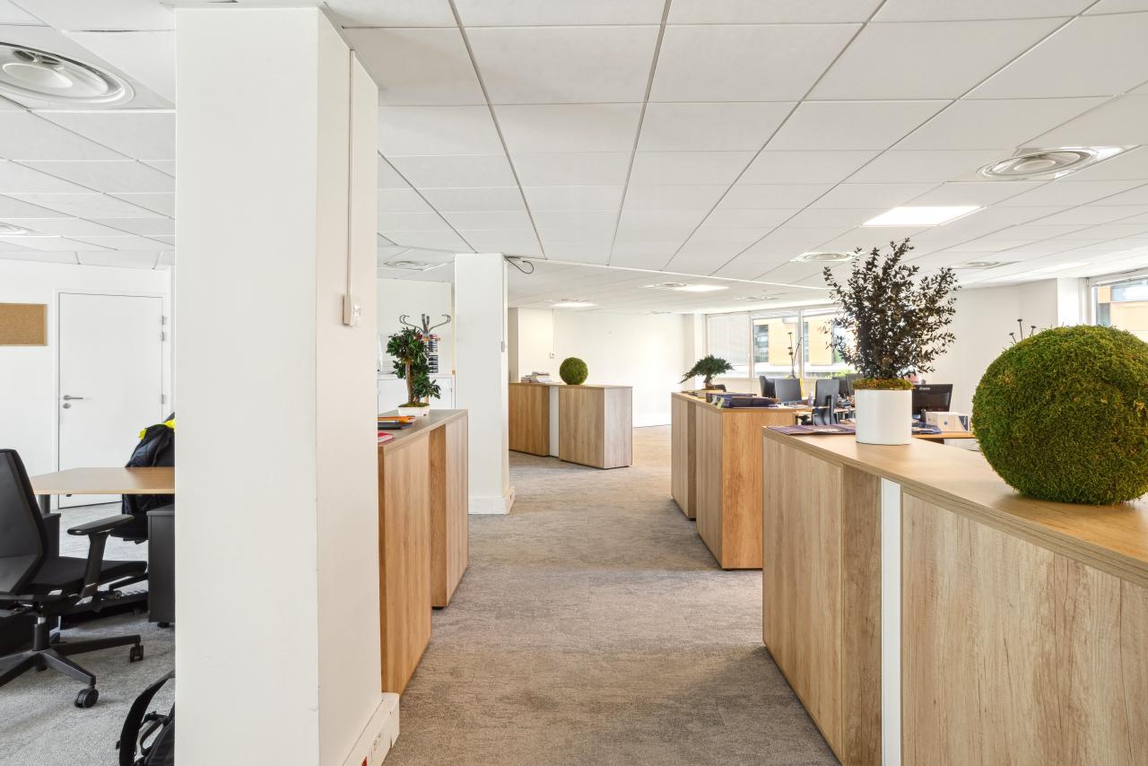 Location bureau Issy-les-Moulineaux Hauts-de-Seine OLBUR2426413 2